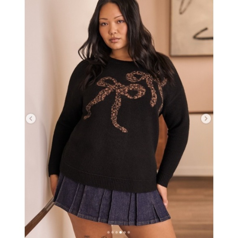 New Torrid Sweater 3X Black Leopard Bow Graphic Comfy Knit Pullover Feminine